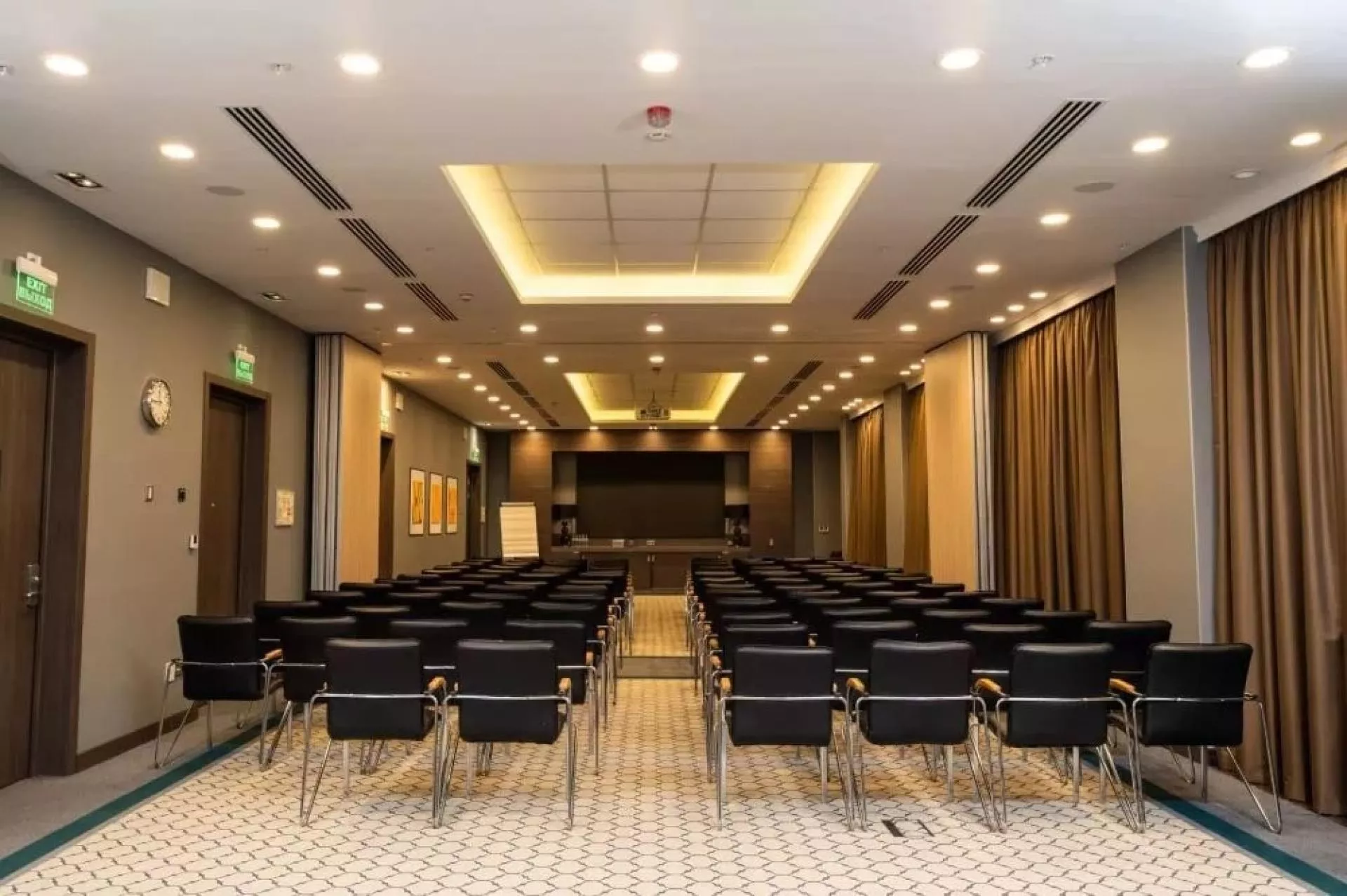 Отель DoubleTree by Hilton Tyumen