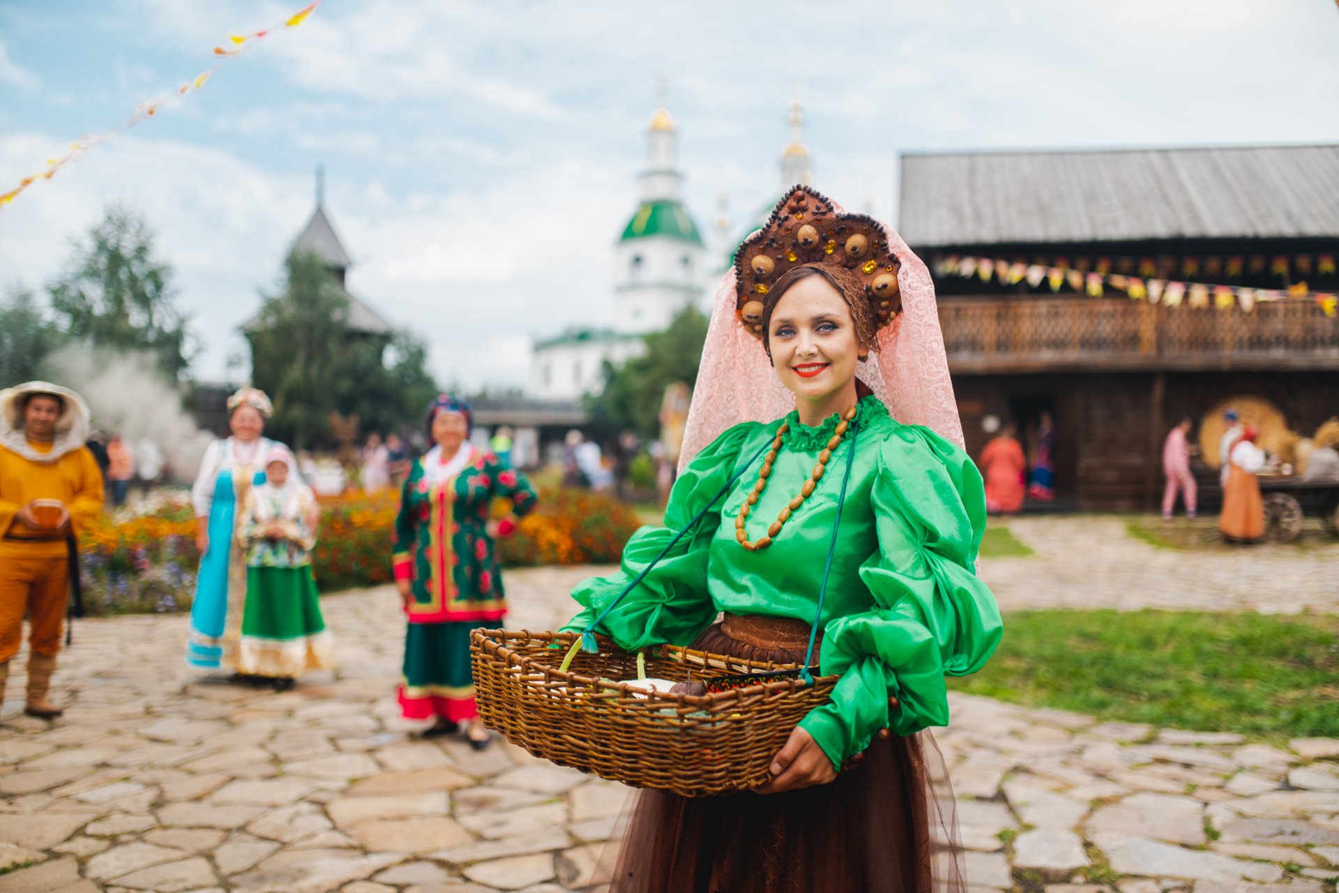 Августовские Спасы в Ялуторовске