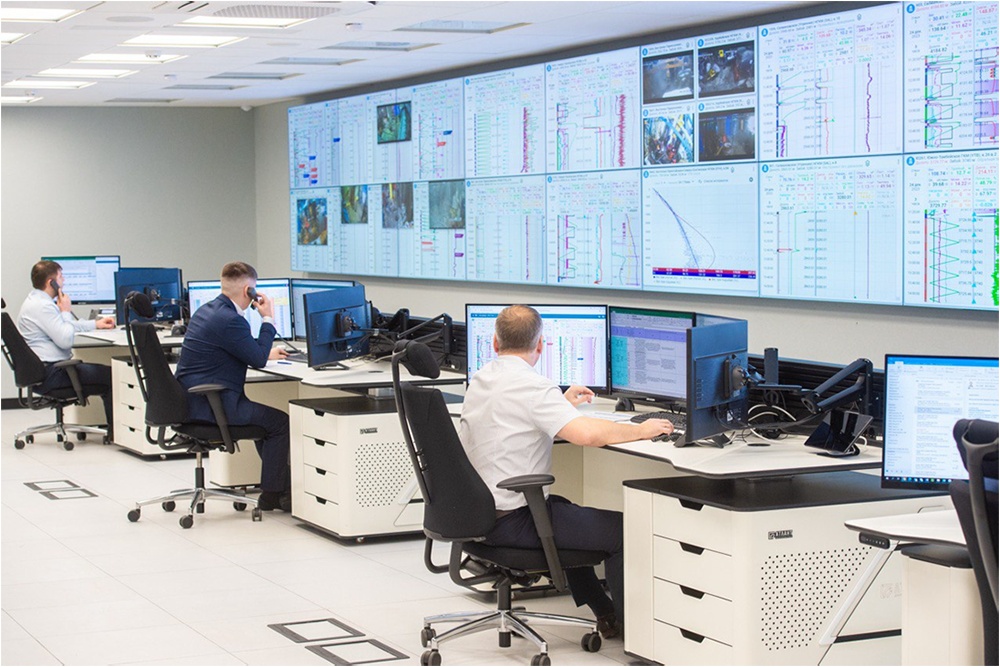 Профориентационный тур «По следам первооткрывателей тюменской нефти» - картинка 1