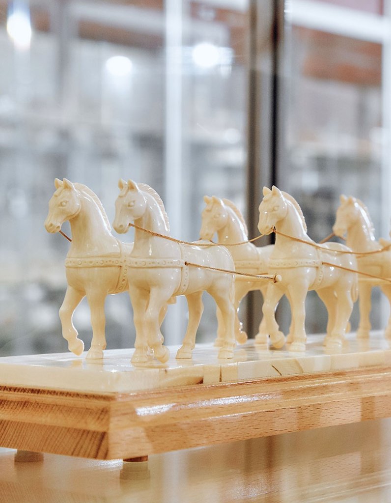 Что привезти из Тобольска - косторезные изделия 2