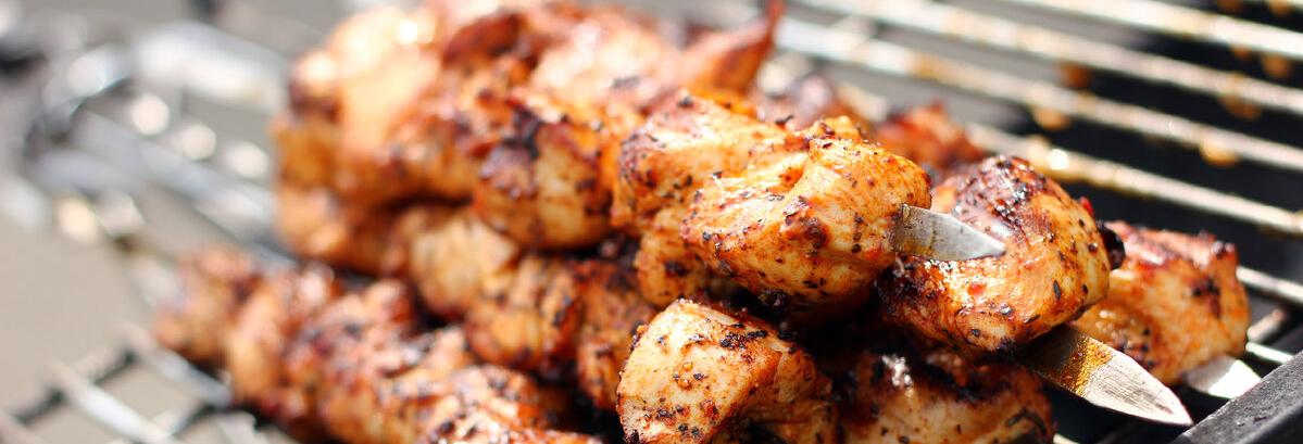 Где пожарить шашлыки в Тюмени: 15 бесплатных мангальных зон