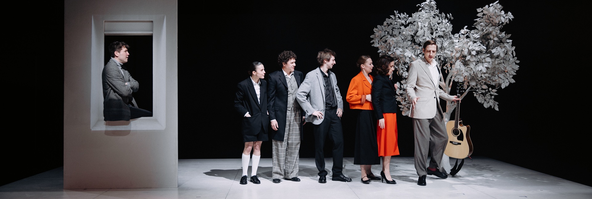 Спектакль «Вознесенский. Цветет миндаль»