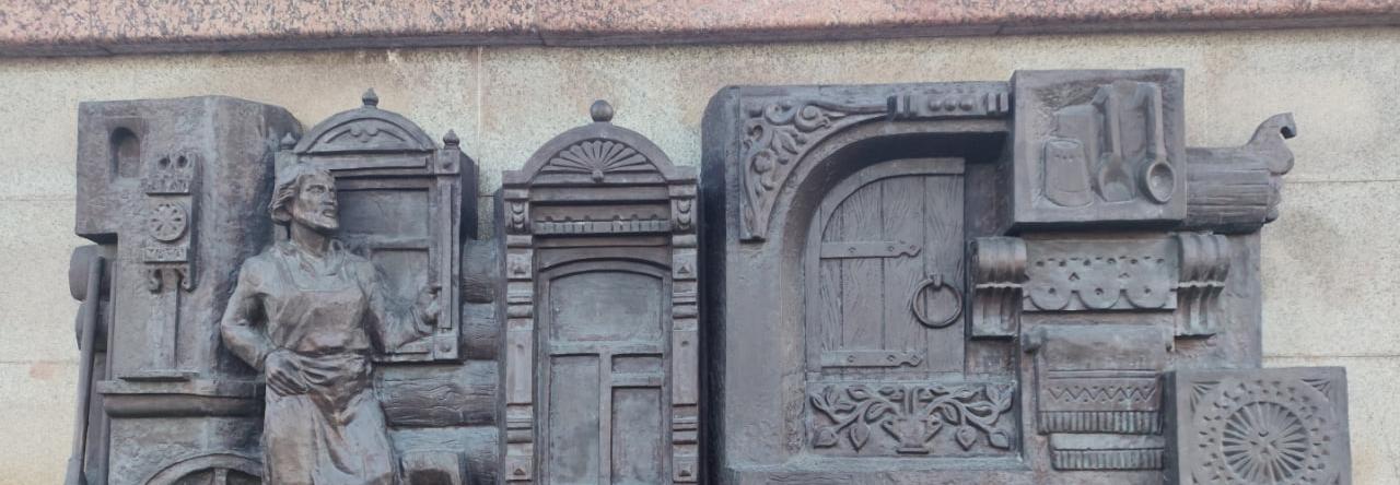 Пешеходная экскурсия «Город, сотканный из судеб»